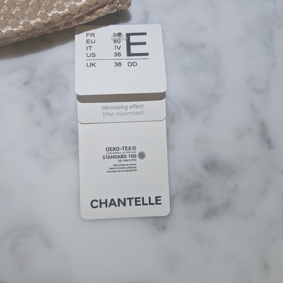 Chantelle C Magnifique Nouveau Minimizer Bra  / Chantelle Bra - Picture 10 of 10